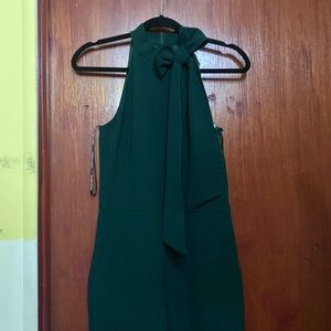 NWT VINCE CAMUTO Women's Bow Neck Stretch Crepe Jumpsuit size 4 color Hunter